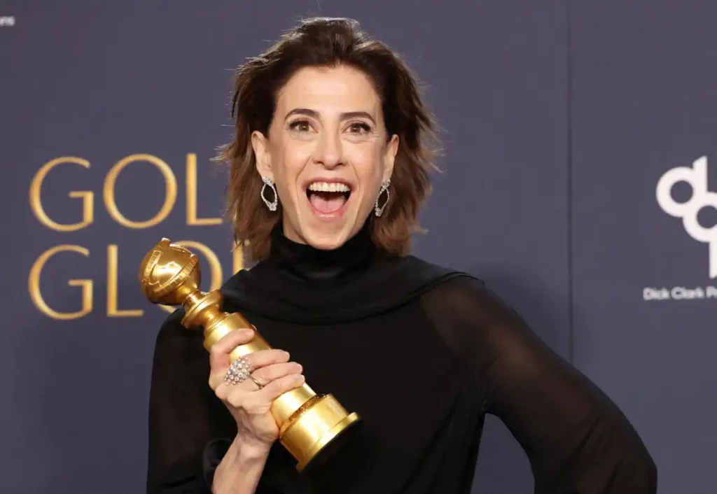 Fernanda Torres Encanta o Mundo em “Ainda Estou Aqui”: Aclamada pela Crítica Internacional