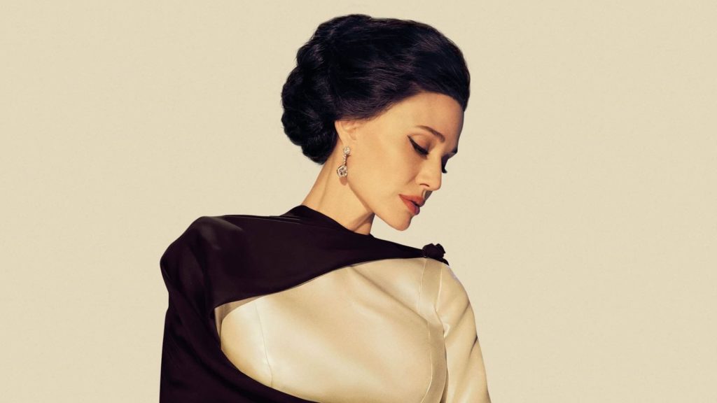Review: “Maria Callas” (2024), crítica sobre o filme com Angelina Jolie