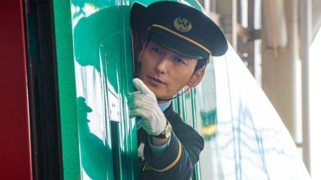 Novo thriller japonês, em alta Netflix, mistura adrenalina e crítica social em um trem rumo ao caos